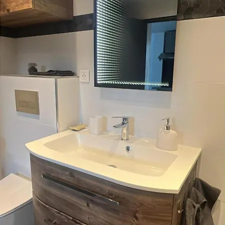 Aux Pieds Des Vignes Apartman *